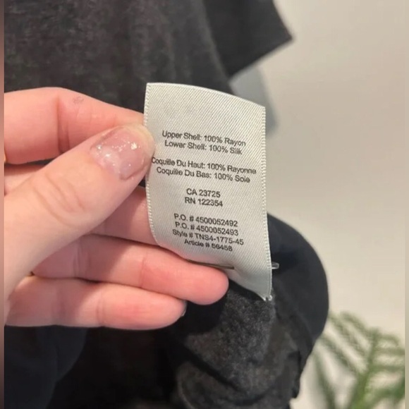Aritzia - Wilfred Capucine Top With Silk Heather Grey/Black - Picture 5 of 5